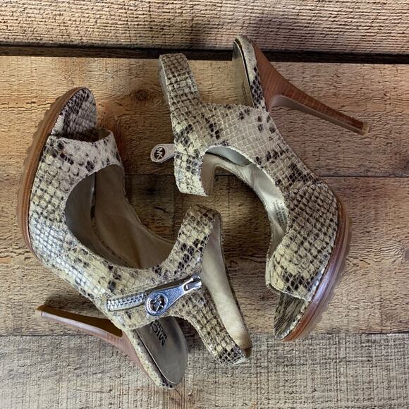 Michael Kors Leather Snakeskin Print Heeled Sandals Ankle Strap Shoes Size 7 - Picture 4 of 7